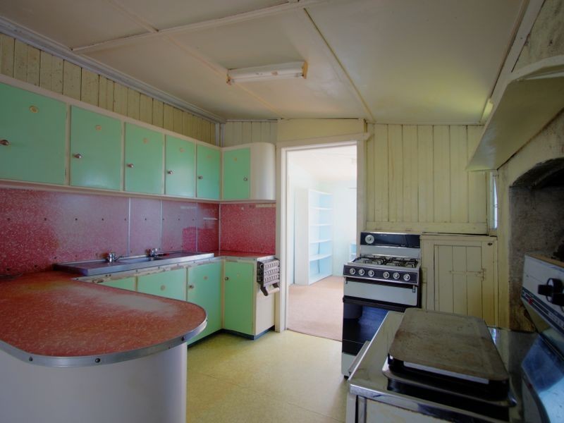 17 Middle Road, Palmers Island NSW 2463