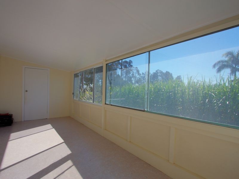 17 Middle Road, Palmers Island NSW 2463