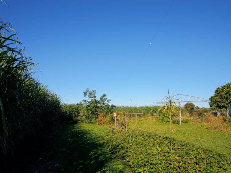 17 Middle Road, Palmers Island NSW 2463