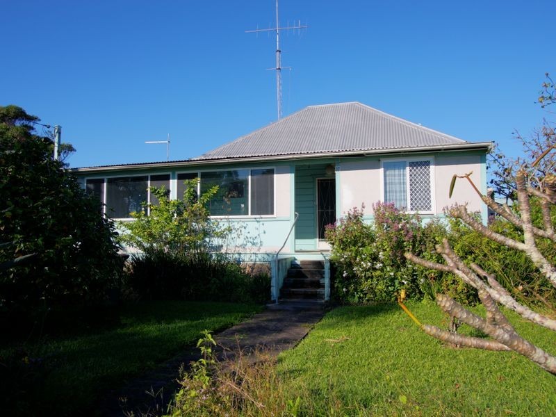 17 Middle Road, Palmers Island NSW 2463