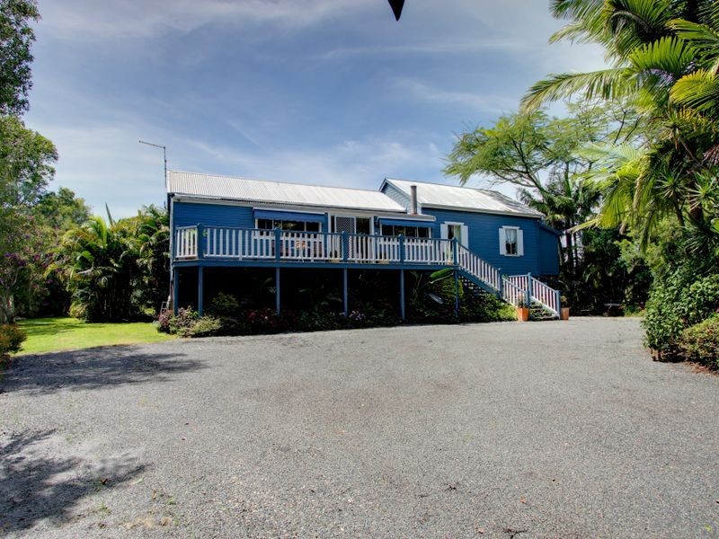 87 Middle Road, Palmers Island NSW 2463