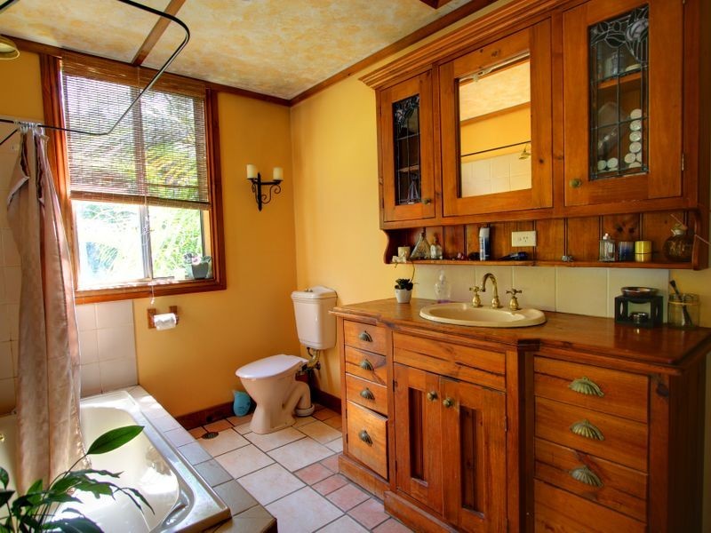 87 Middle Road, Palmers Island NSW 2463