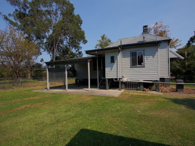 10 River Street, Harwood Island NSW 2465