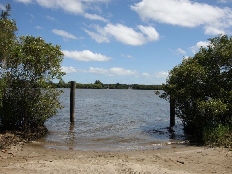 10 River Street, Harwood Island NSW 2465