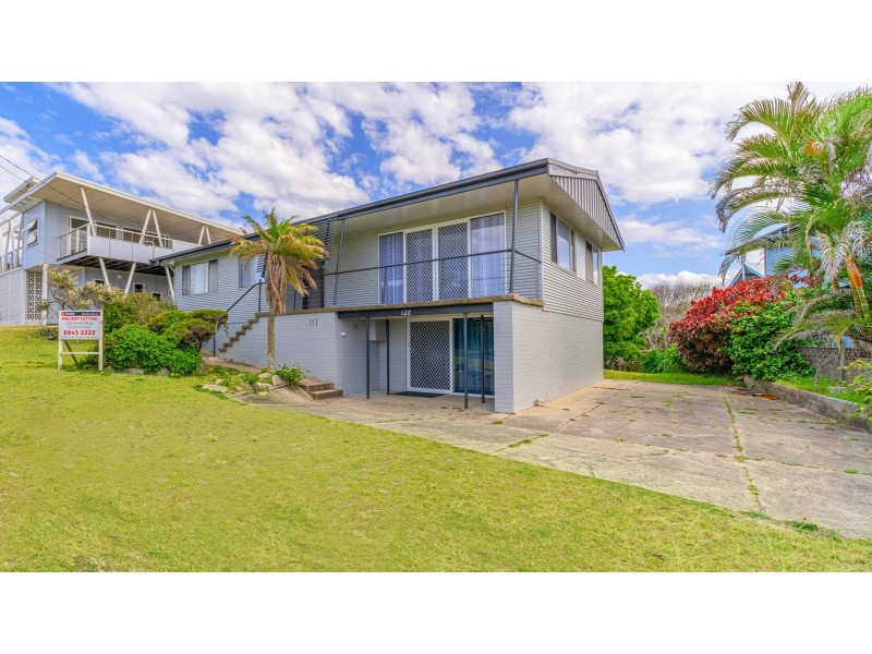 128 Ocean Road, Brooms Head NSW 2463