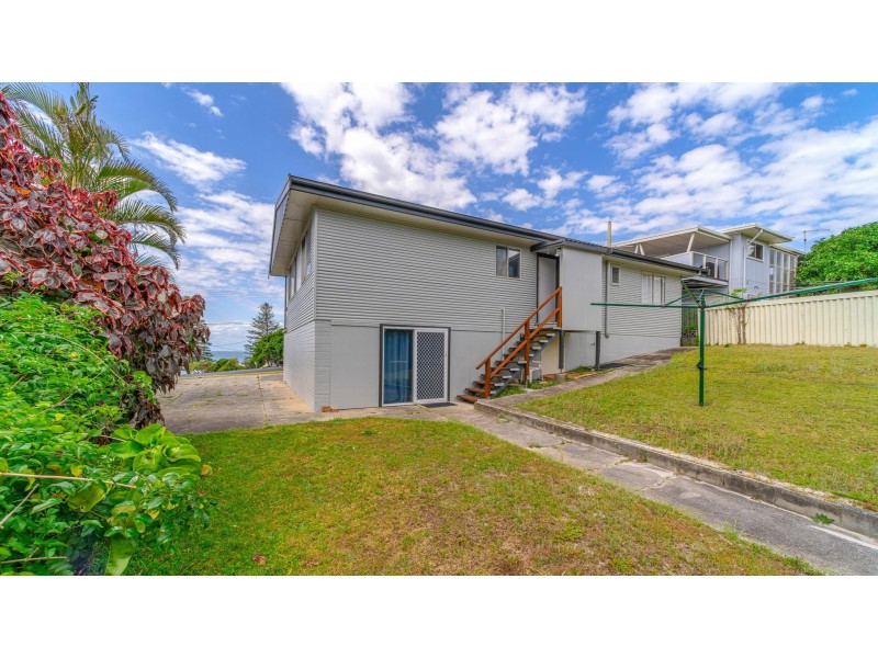 128 Ocean Road, Brooms Head NSW 2463