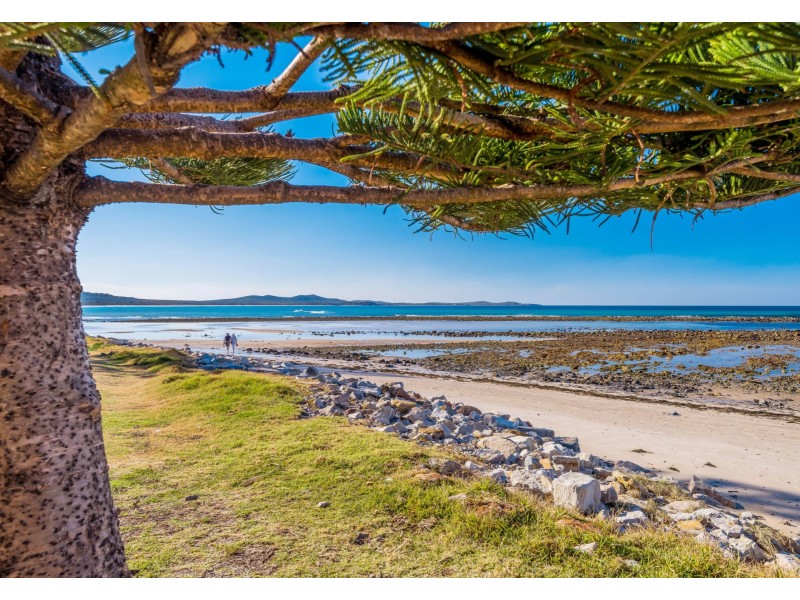 128 Ocean Road, Brooms Head NSW 2463