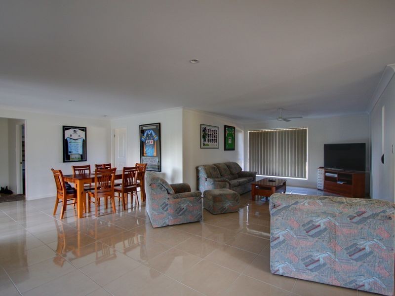 10 Parklands Drive, Gulmarrad NSW 2463