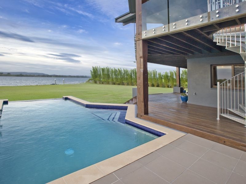 109 School Road, Palmers Island NSW 2463