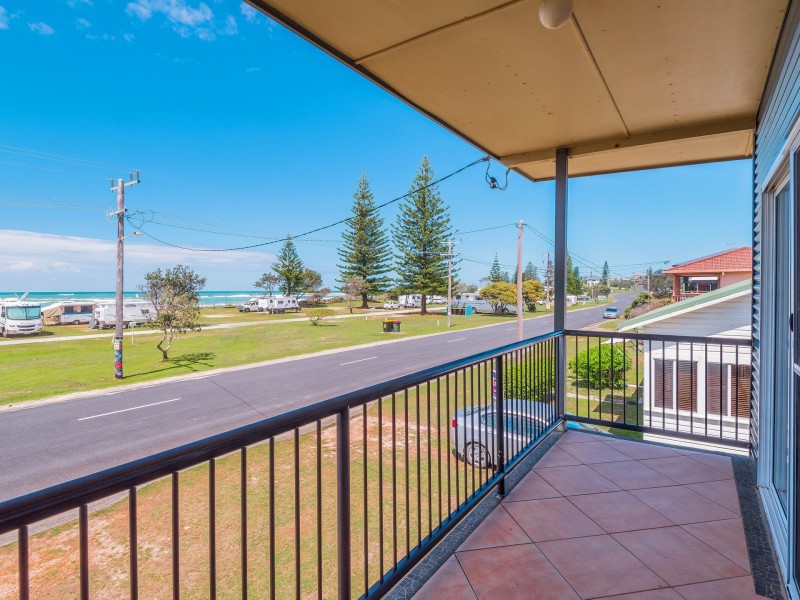 54 Ocean Road, Brooms Head NSW 2463