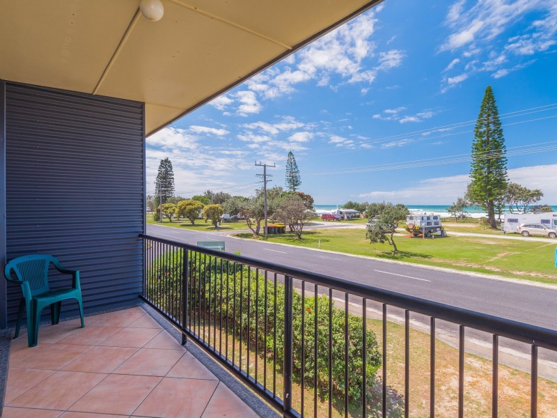 54 Ocean Road, Brooms Head NSW 2463