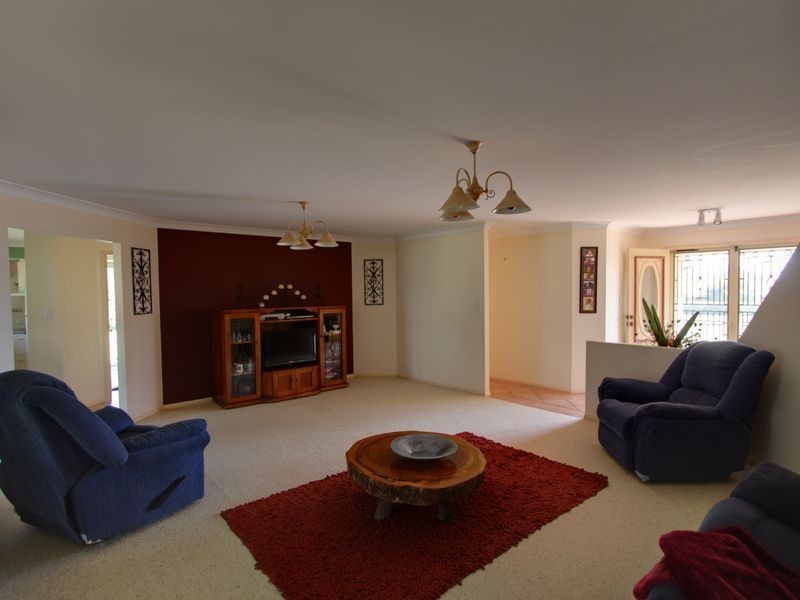 5 King Parrot Parade, Gulmarrad NSW 2463