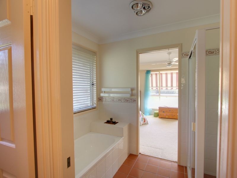 5 King Parrot Parade, Gulmarrad NSW 2463