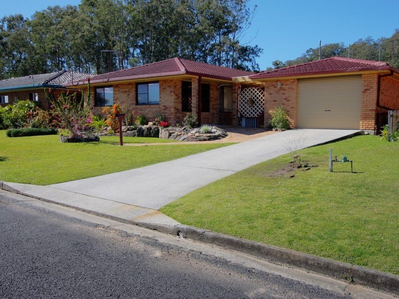 8 Iona Close, Maclean NSW 2463