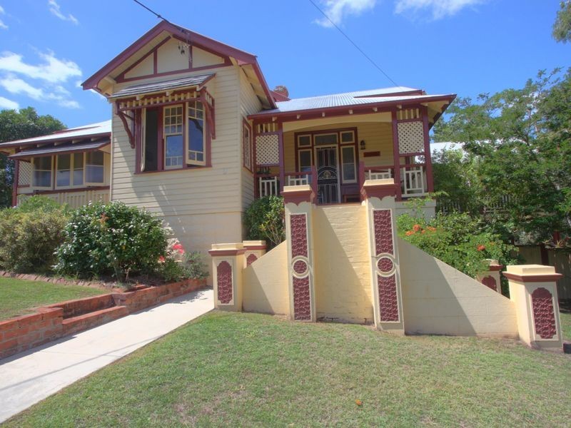 2 Clarence Street, Maclean NSW 2463