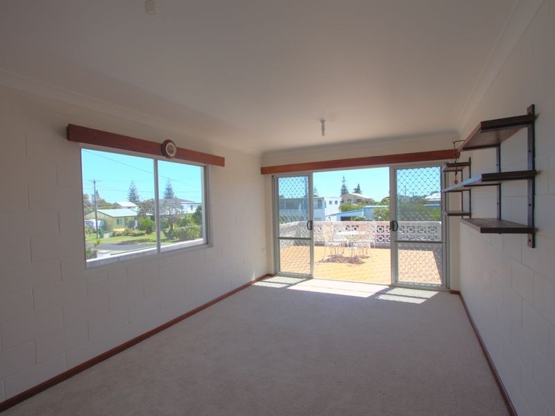 32 Honeysuckle Street, Brooms Head NSW 2463