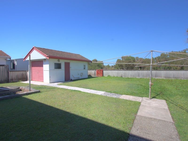 32 Honeysuckle Street, Brooms Head NSW 2463