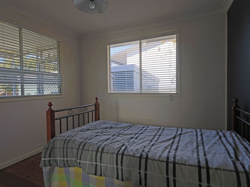 9 Dalley Street, Palmers Island NSW 2463