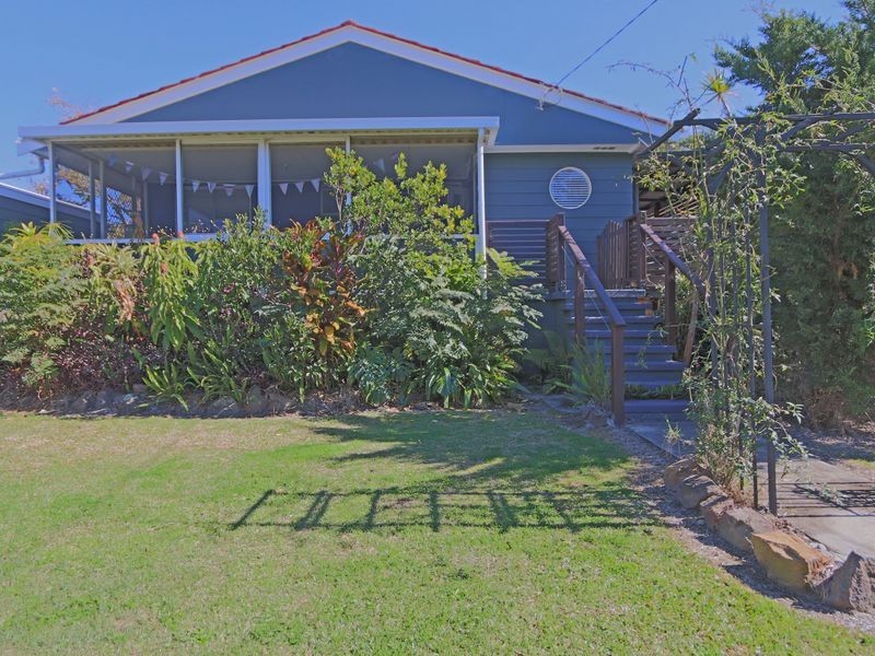 9 Dalley Street, Palmers Island NSW 2463
