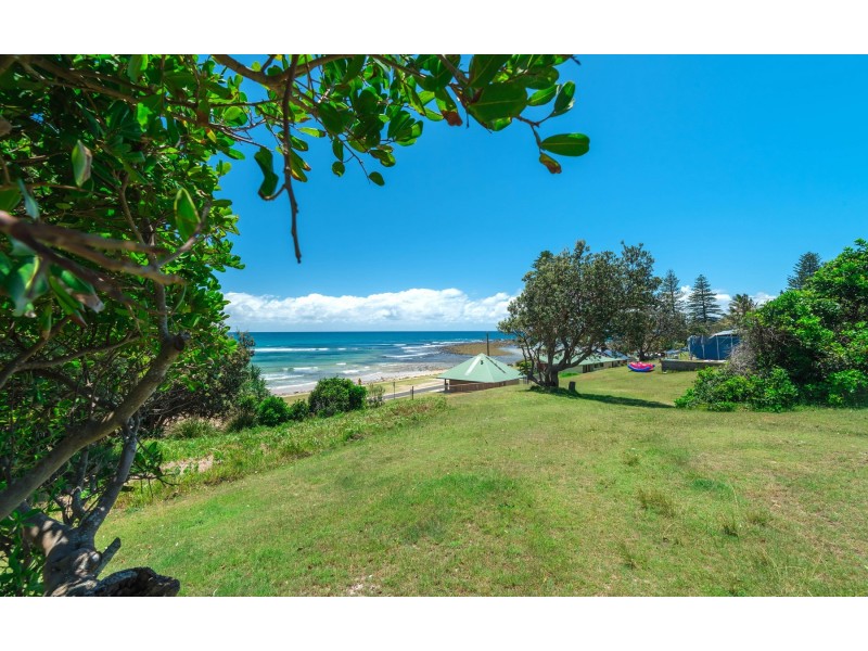65 Ocean Road, Brooms Head NSW 2463