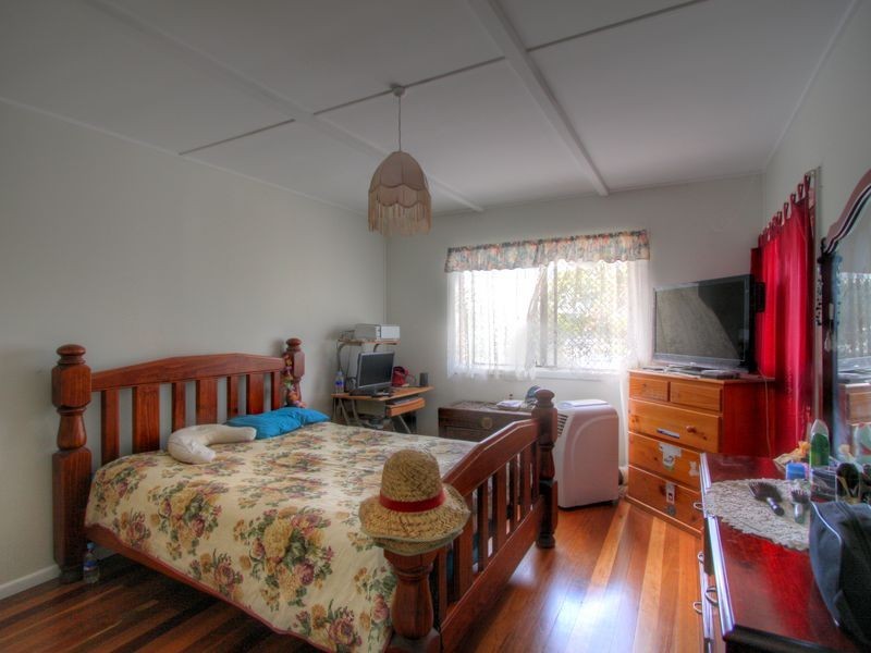 8 John Street, Maclean NSW 2463