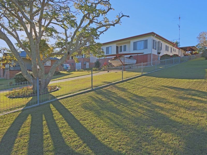 17 Taloumbi Street, Maclean NSW 2463