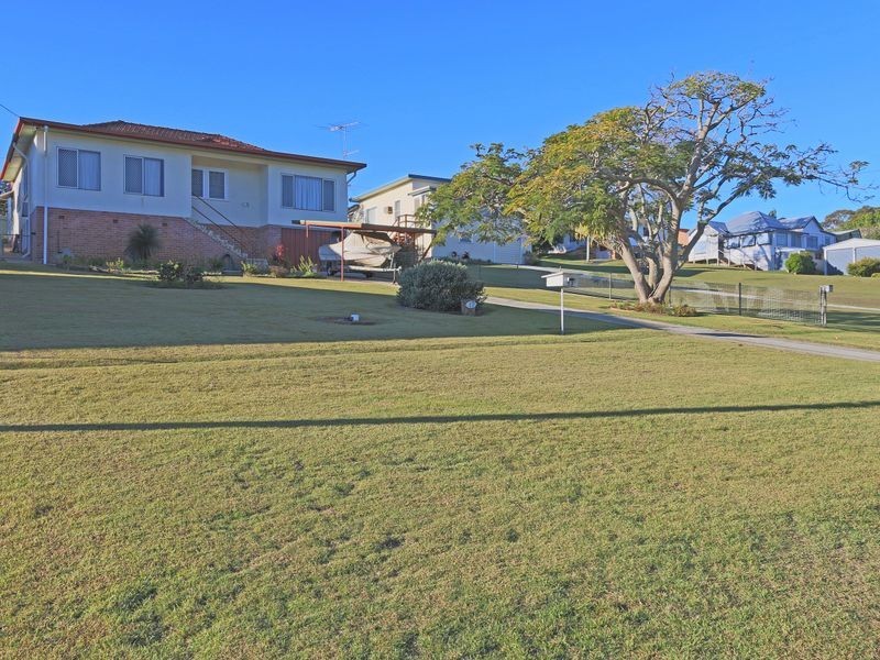 17 Taloumbi Street, Maclean NSW 2463