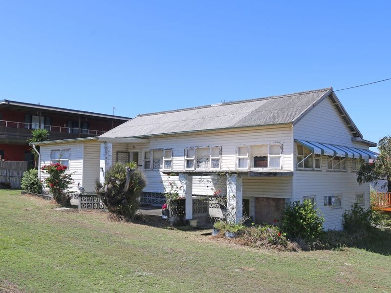 110 Ocean Road, Brooms Head NSW 2463