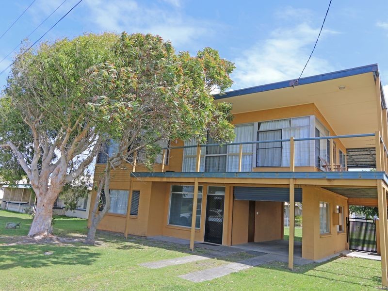 2 Heath Street, Brooms Head NSW 2463