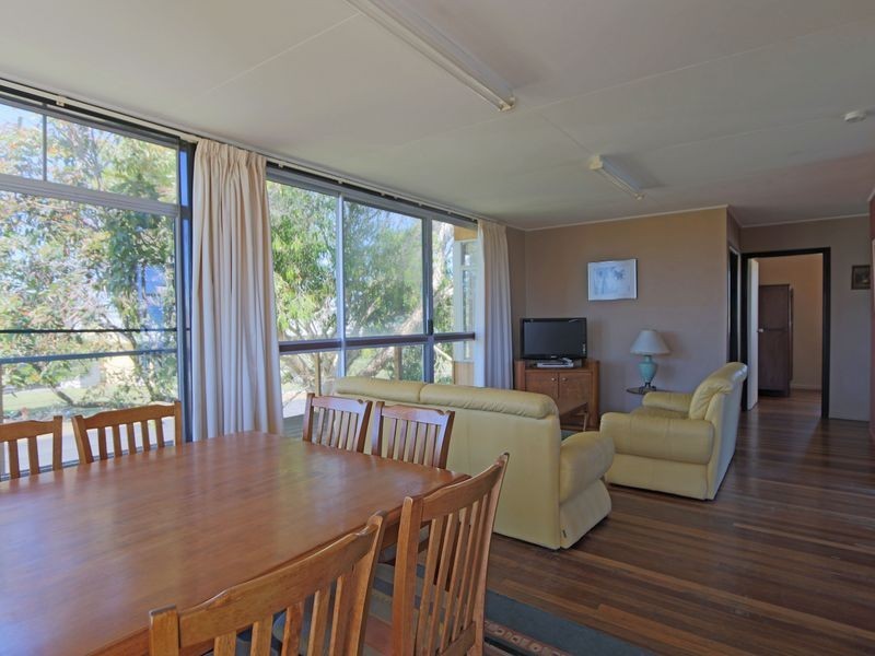 2 Heath Street, Brooms Head NSW 2463