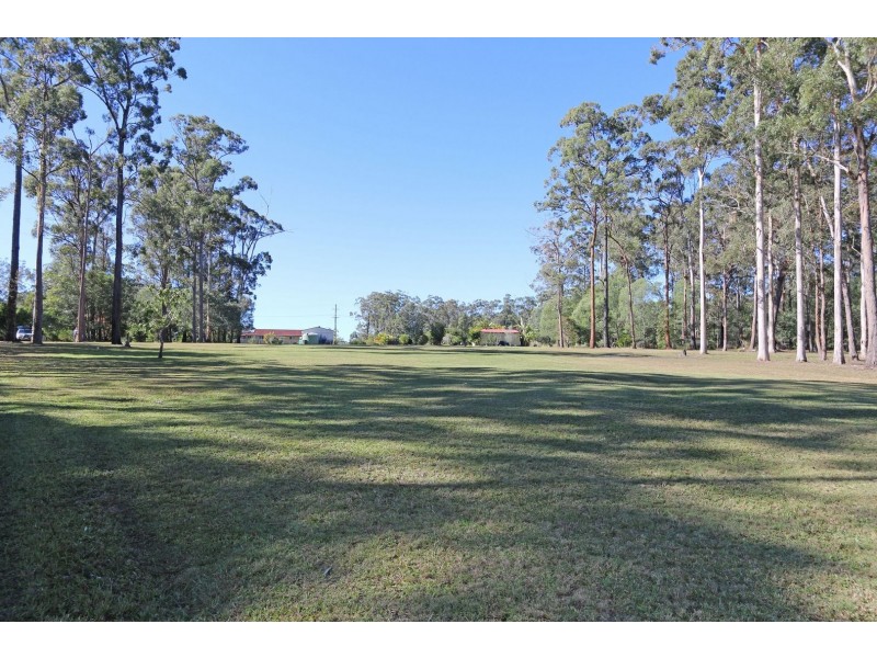 17 Fat Duck Road, Woombah NSW 2469