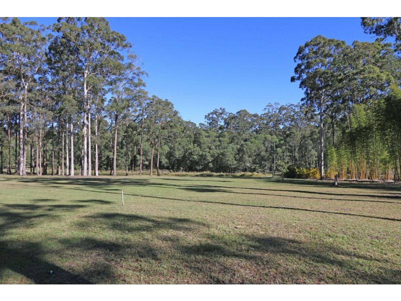 17 Fat Duck Road, Woombah NSW 2469