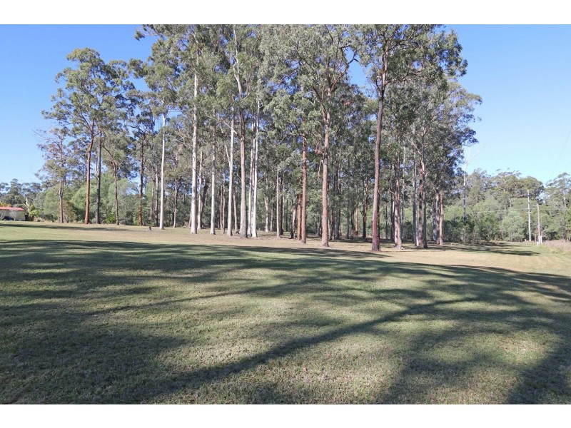 17 Fat Duck Road, Woombah NSW 2469