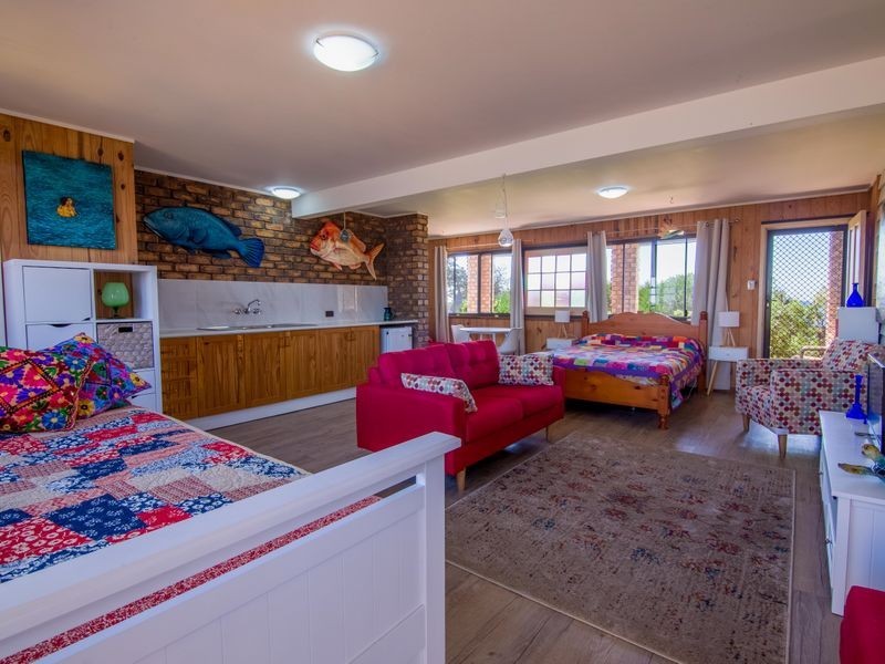 43 Ocean Road, Brooms Head NSW 2463