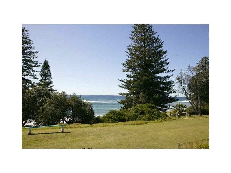 Brooms Head NSW 2463