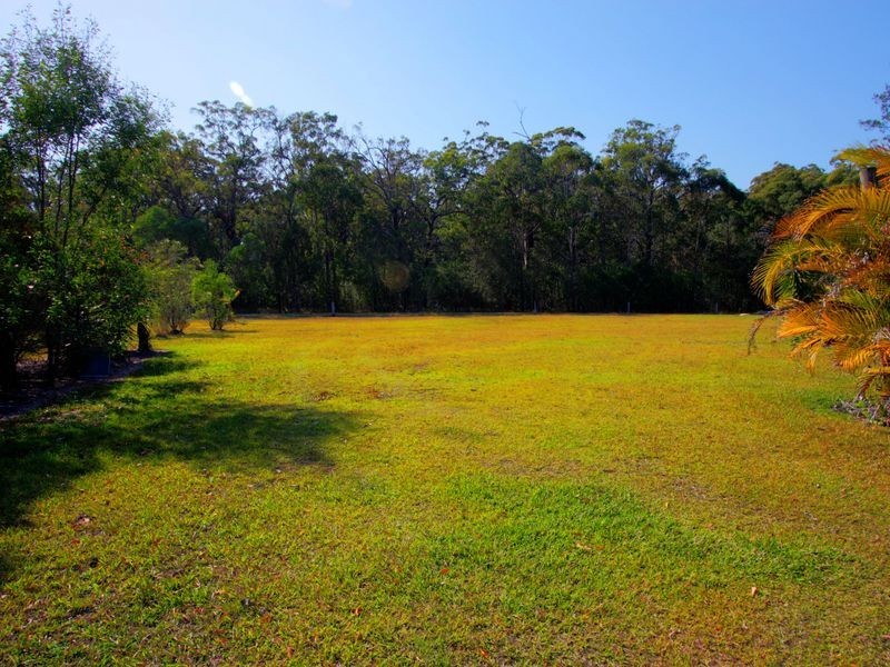 112 Emu Drive, Woombah NSW 2469