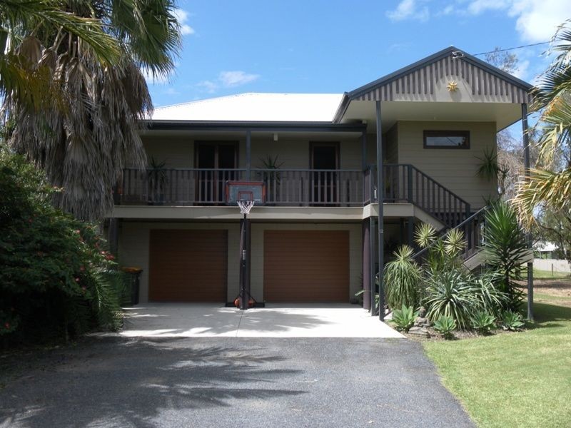 12 Dalley Street, Palmers Island NSW 2463
