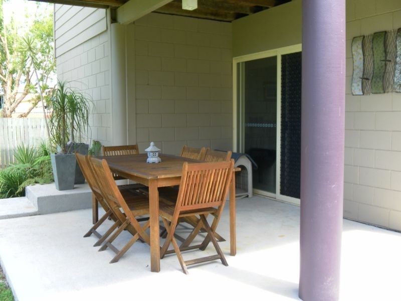 12 Dalley Street, Palmers Island NSW 2463