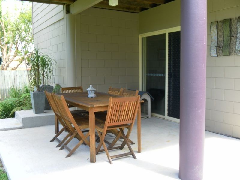 12 Dalley Street, Palmers Island NSW 2463