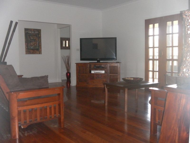 12 Dalley Street, Palmers Island,, Yamba NSW 2464