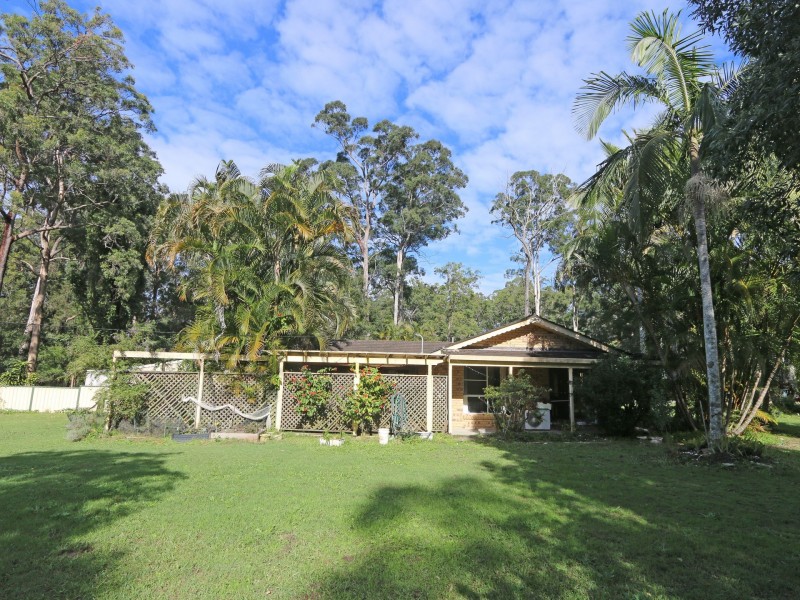 20 West Street, Woombah NSW 2469