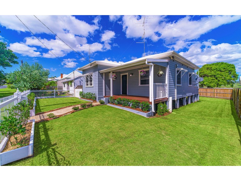 10 Taloumbi Street, Maclean NSW 2463