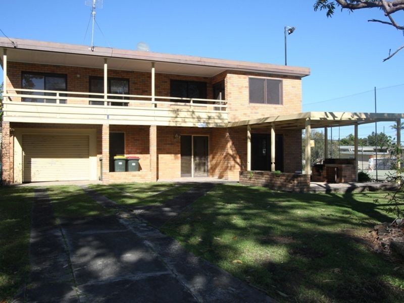 8 John Street, Maclean NSW 2463