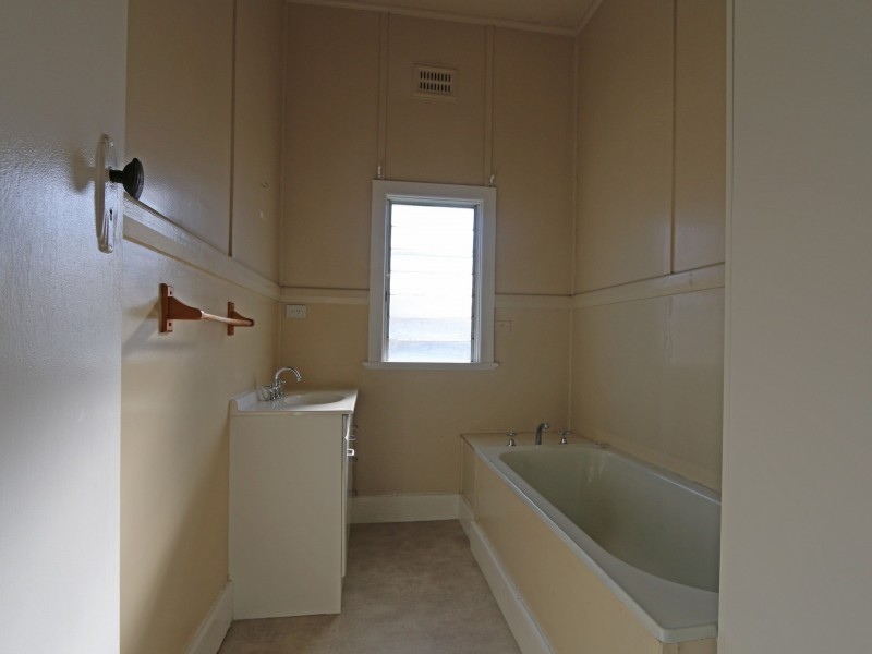 13 Morven Street, Maclean NSW 2463