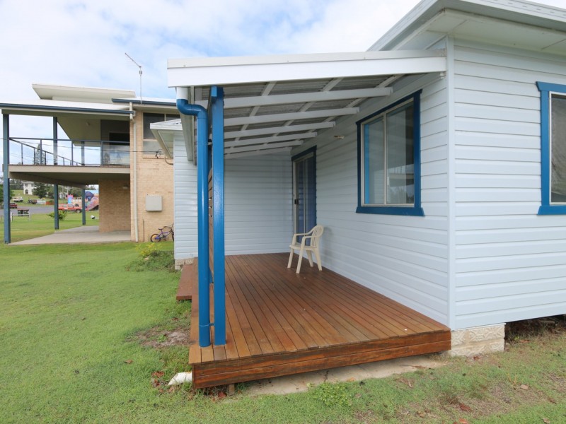 82 Ocean Road, Brooms Head NSW 2463