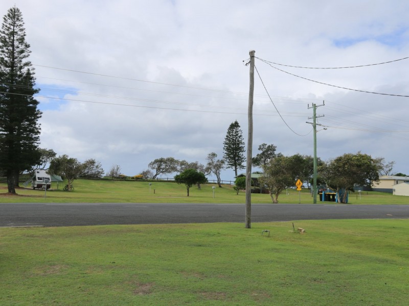 82 Ocean Road, Brooms Head NSW 2463