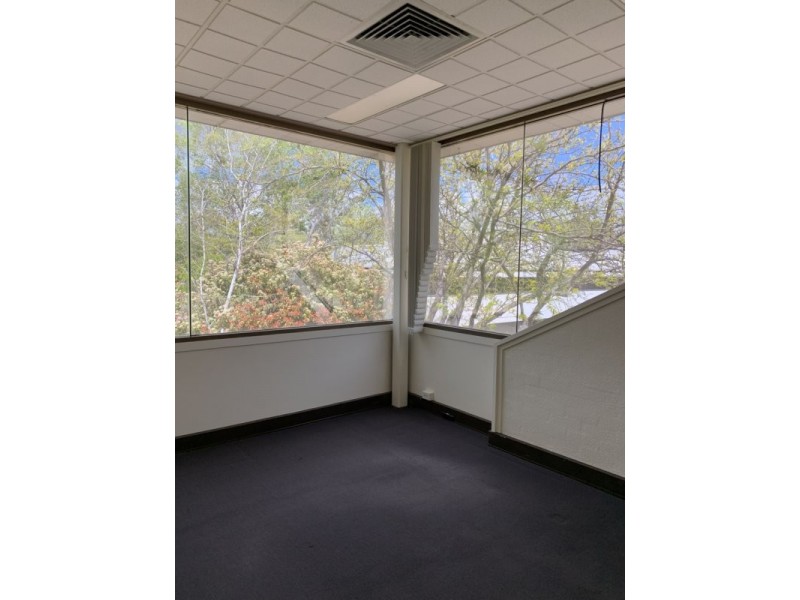 Suite 5 Level 1/10 Thesiger Court, Deakin ACT 2600