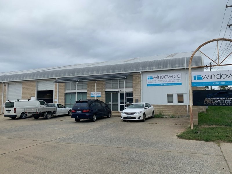 Unit 1 & 2/3 Sleigh Place, Hume ACT 2620