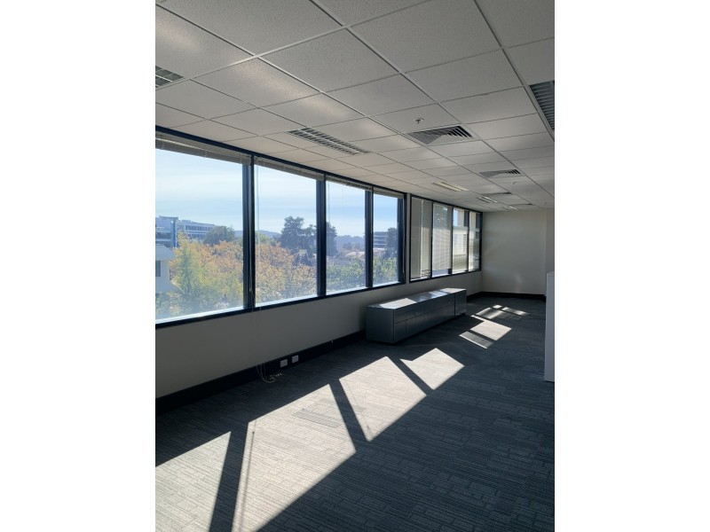 Suite 17/11 National Circuit, Barton ACT 2600