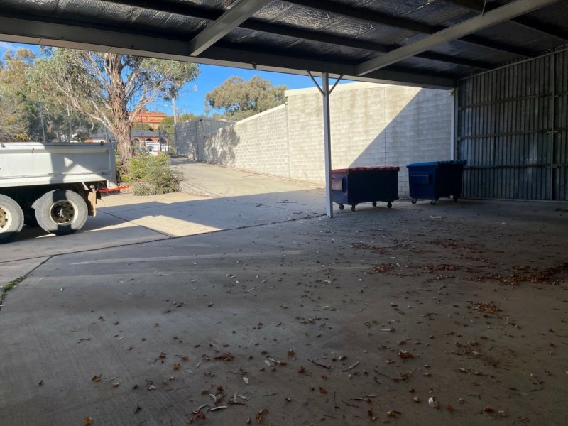 24 Ogilvie Cres, Queanbeyan NSW 2620